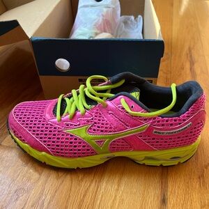 Mizuno Wave Precision 13
